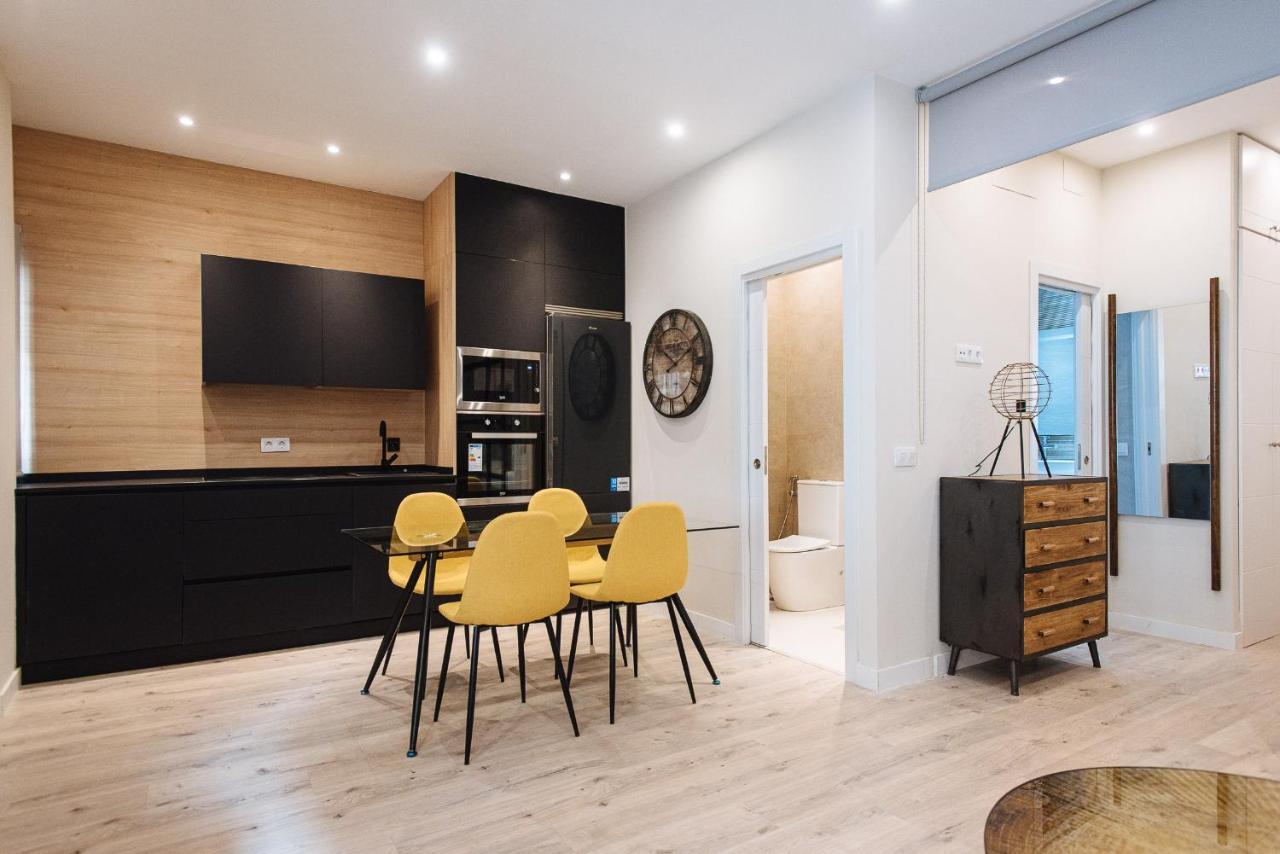 Selecta Apartments Alameda Sevilla Bagian luar foto