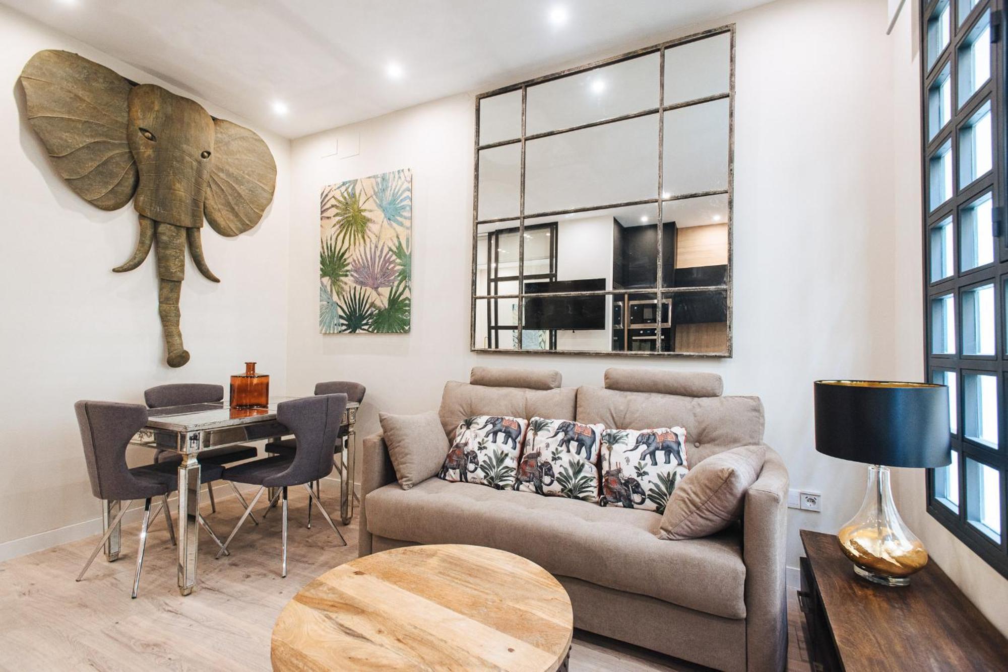 Selecta Apartments Alameda Sevilla Bagian luar foto
