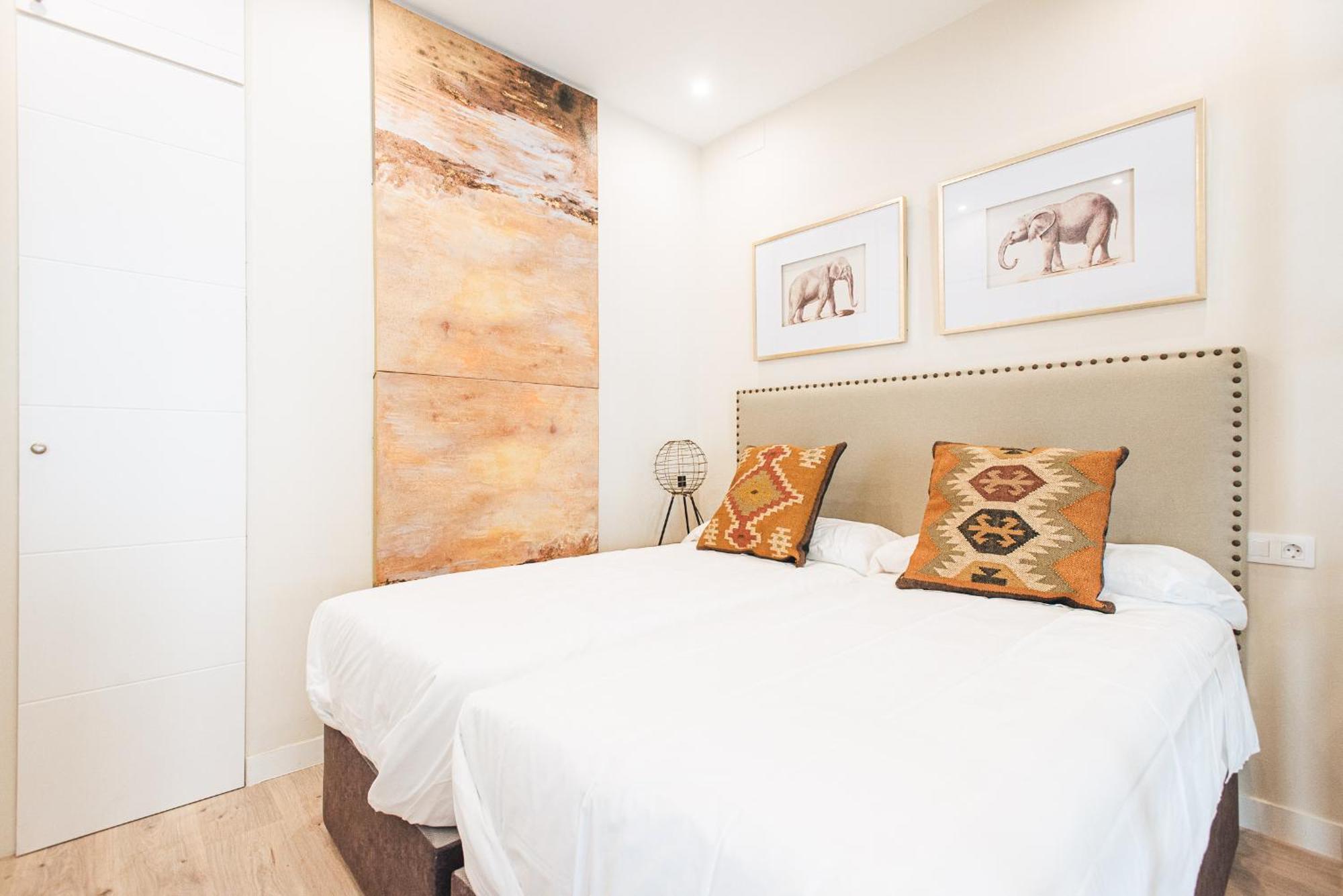 Selecta Apartments Alameda Sevilla Bagian luar foto