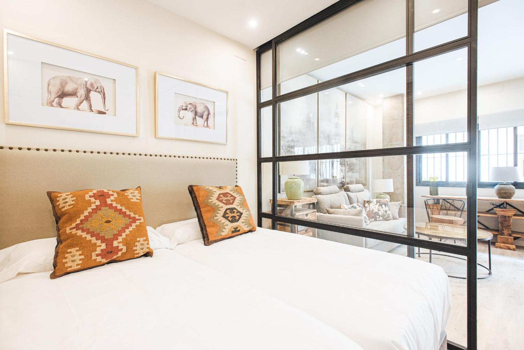 Selecta Apartments Alameda Sevilla Bagian luar foto